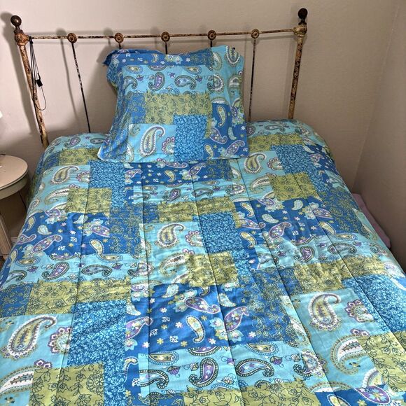 1980s Blue Paisley Full Comforter Sham Reversible Mod Patchwork Vintage Cottag - Picture 1 of 4